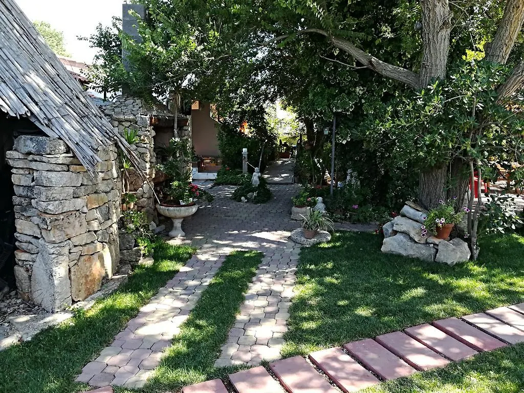 B&B Domo De Pedra Tottubella 0*,